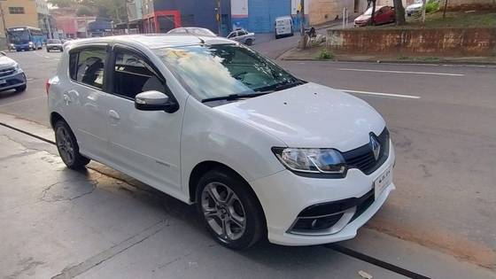 RENAULT SANDERO 1.6 GT LINE LIMITED FLEX 4P MANUAL RENAULT SANDERO 1.6 GT LINE LIMITED FLEX 4P MANUAL